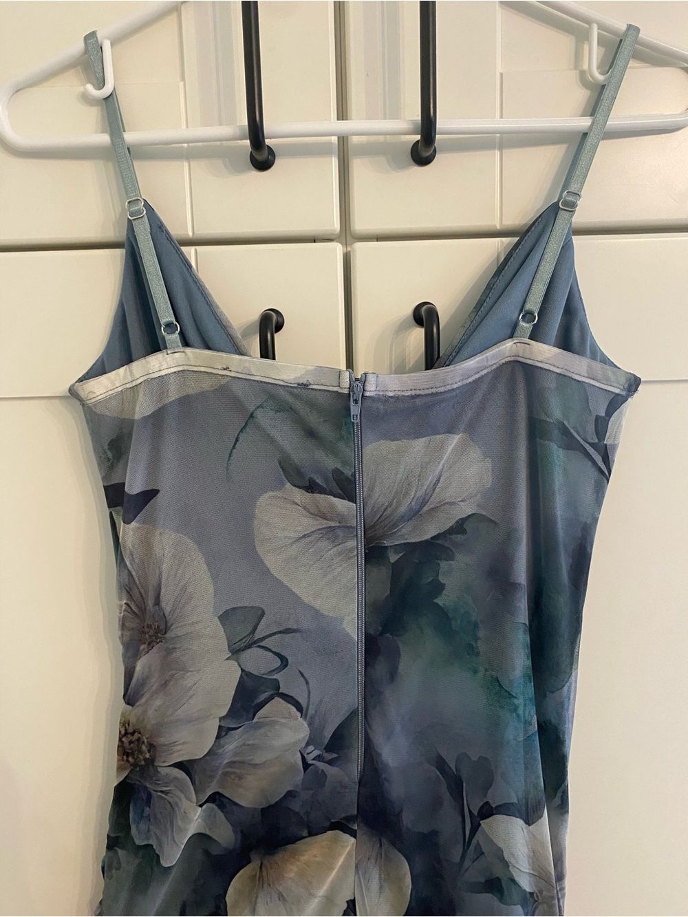 Floral V-Neck Spaghetti Strap Maxi Dress - Picture 4 of 10